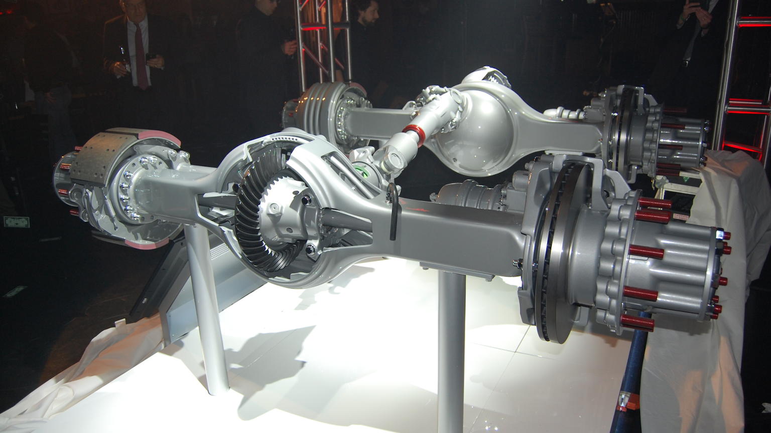Meritor unveils 14X HE tandem drive axle | FleetOwner