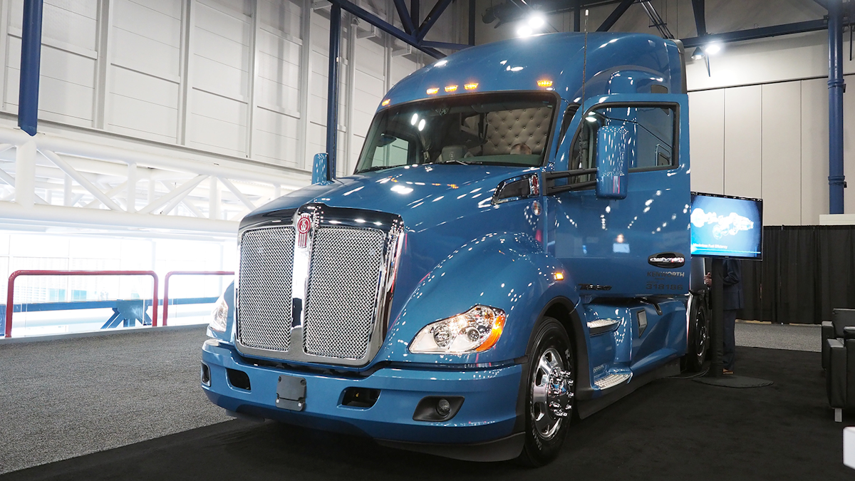 Peoplenet App Can Be Installed In Dash On Kenworth T680 T880