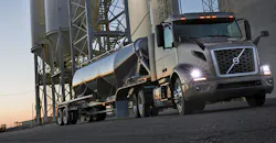 120618-Volvo_VNR_400.jpg 120618-Volvo_VNR_400.jpg