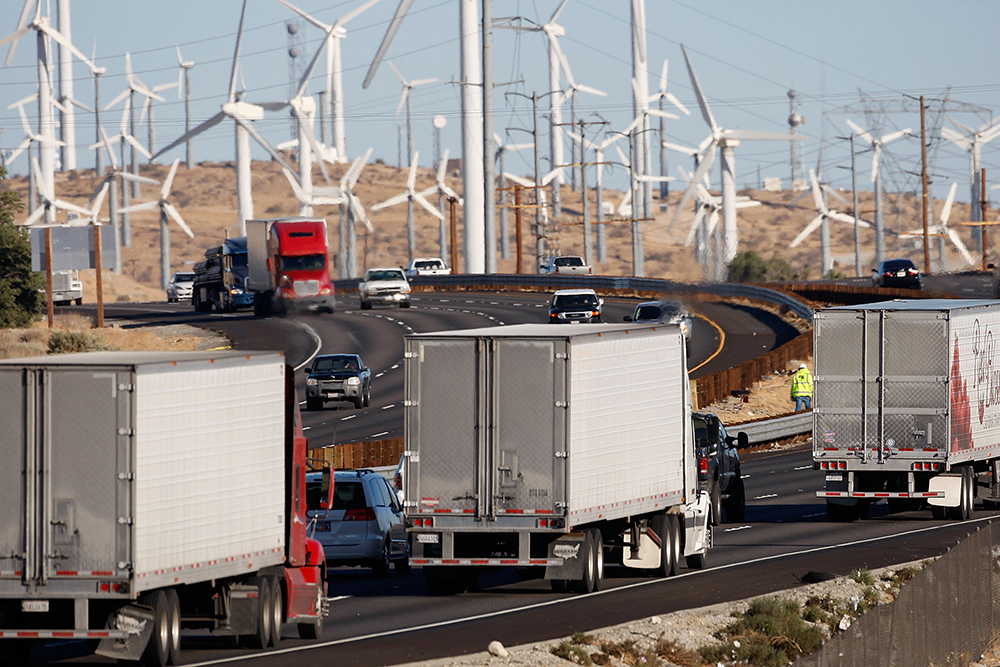 highway-trucks-greenhouse-gas-emissions