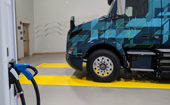 Volvo S First Electric Vnr Ready For The Road Fleetowner