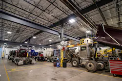 Fleetowner Com Sites Fleetowner com Files 111819 Wisconsin Kenworth Location La Crosse Interior Shop Fleetowner Com Sites Fleetowner com Files 111819 Wisconsin Kenworth Location La Crosse Interior Shop