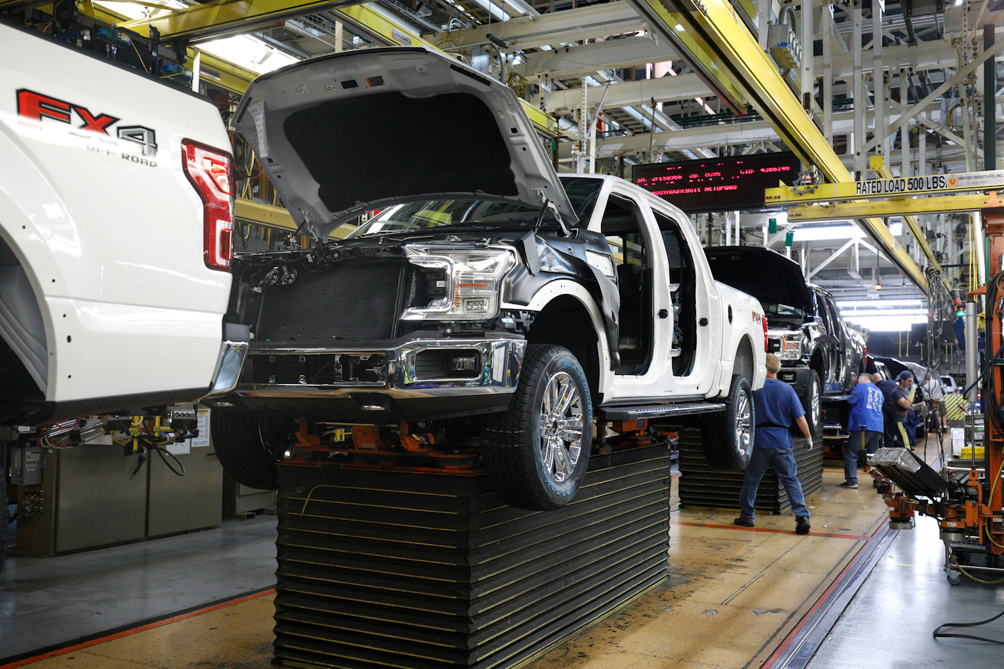 Ford's Wayne, Dearborn plants get 1.45 billion in new tech FleetOwner