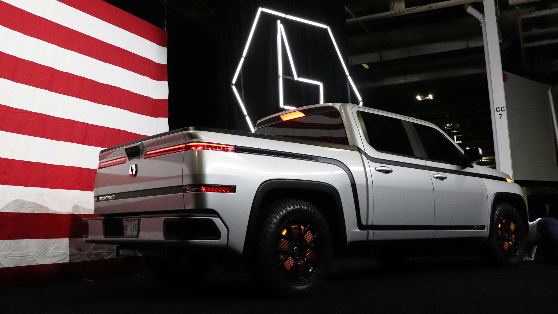 Lordstown Endurance Rear Hitch 5f281d0b02860