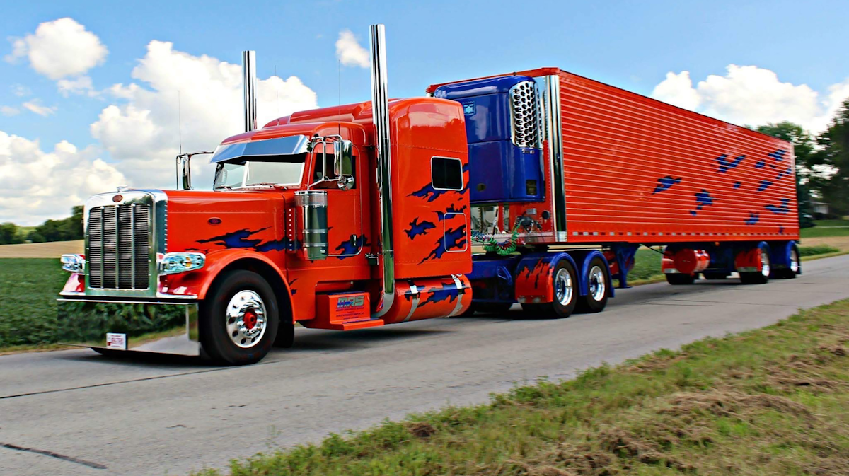 2016 Peterbilt 389 Wins Shell Rotella Superrigs Best In Show Fleetowner peterbilt calendar 2021