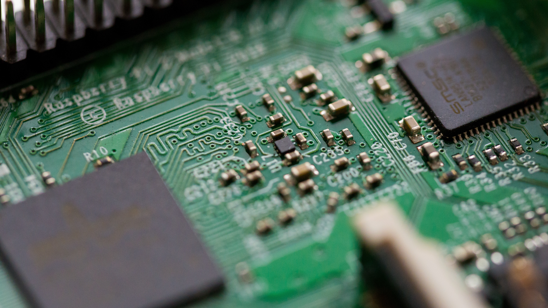 Semiconductor Microchip Close Up Chris Ried B N5 Xd U Bap4 Unsplash 607df9e3d54b2