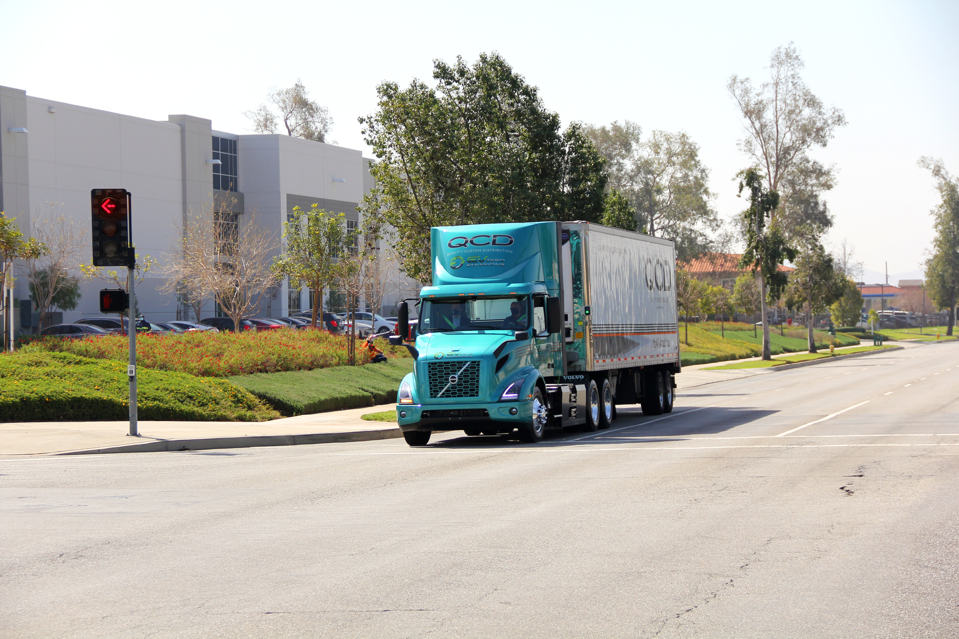 Volvo Trucks Qcd Vnr Electric On The Road