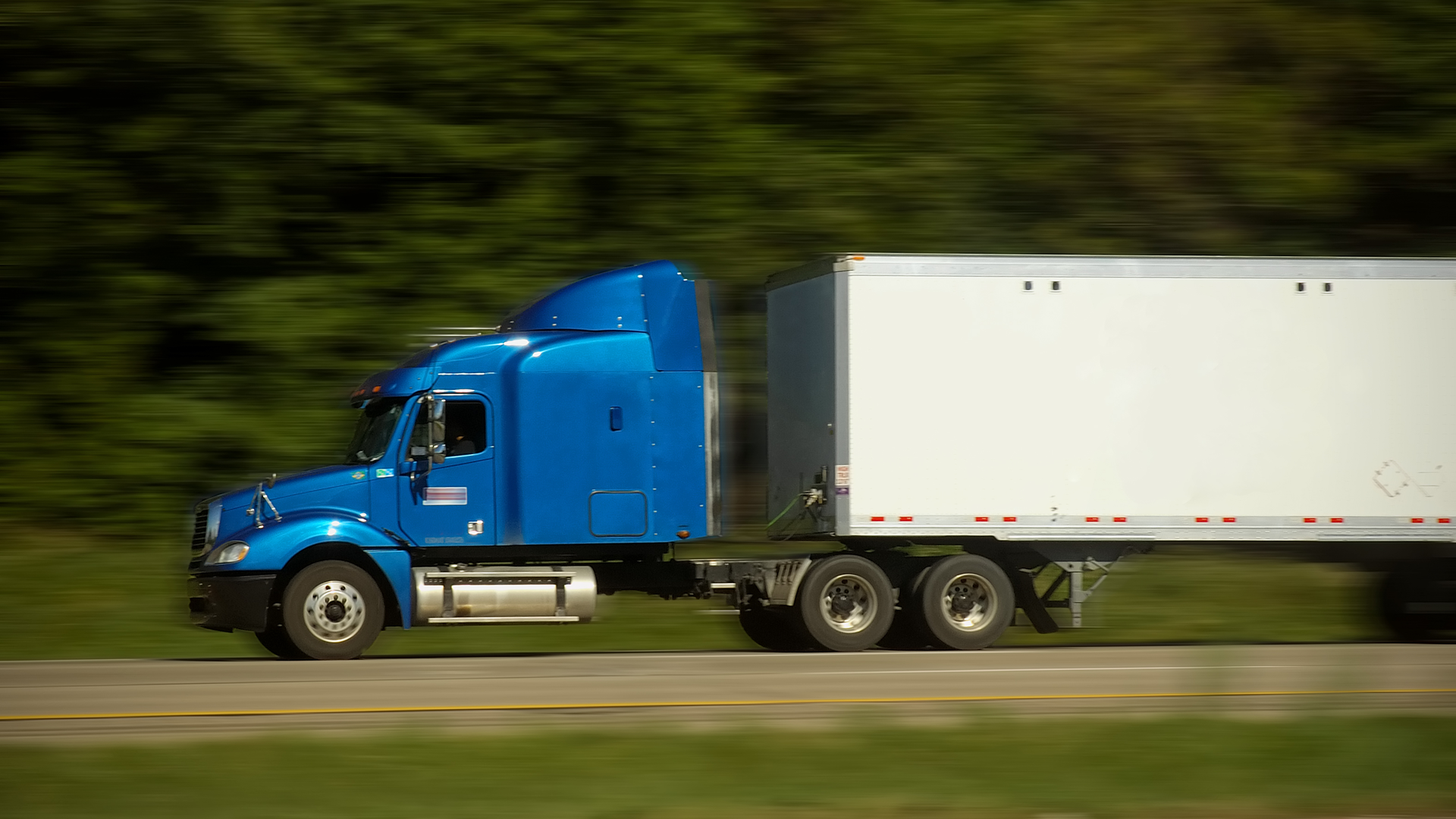 Freight Semi Truck On Highway Jerryb8 Dreamstime 60f9e6950a723