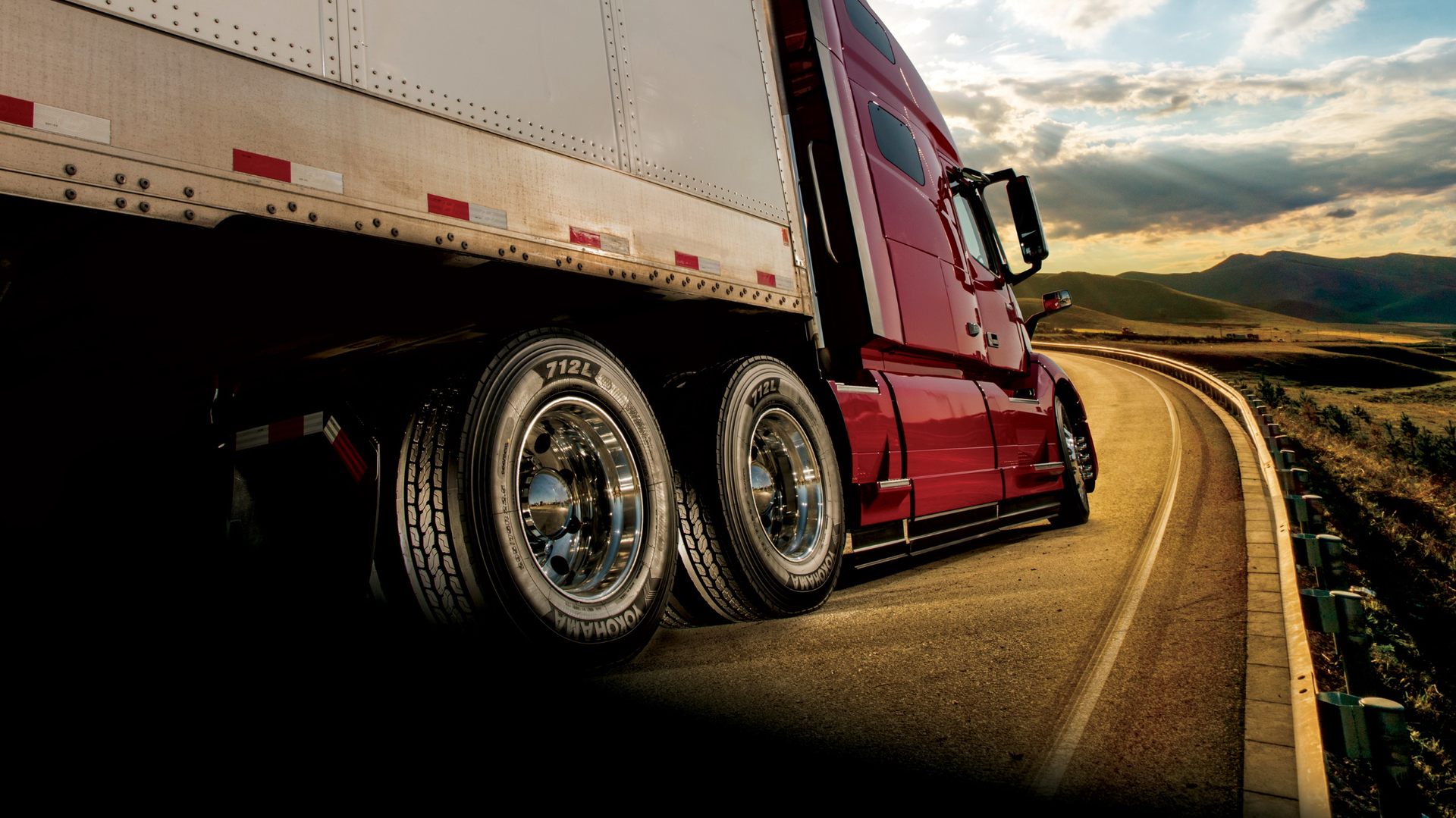 Yokohama 712 L Drive Tire 610d3bb728b20