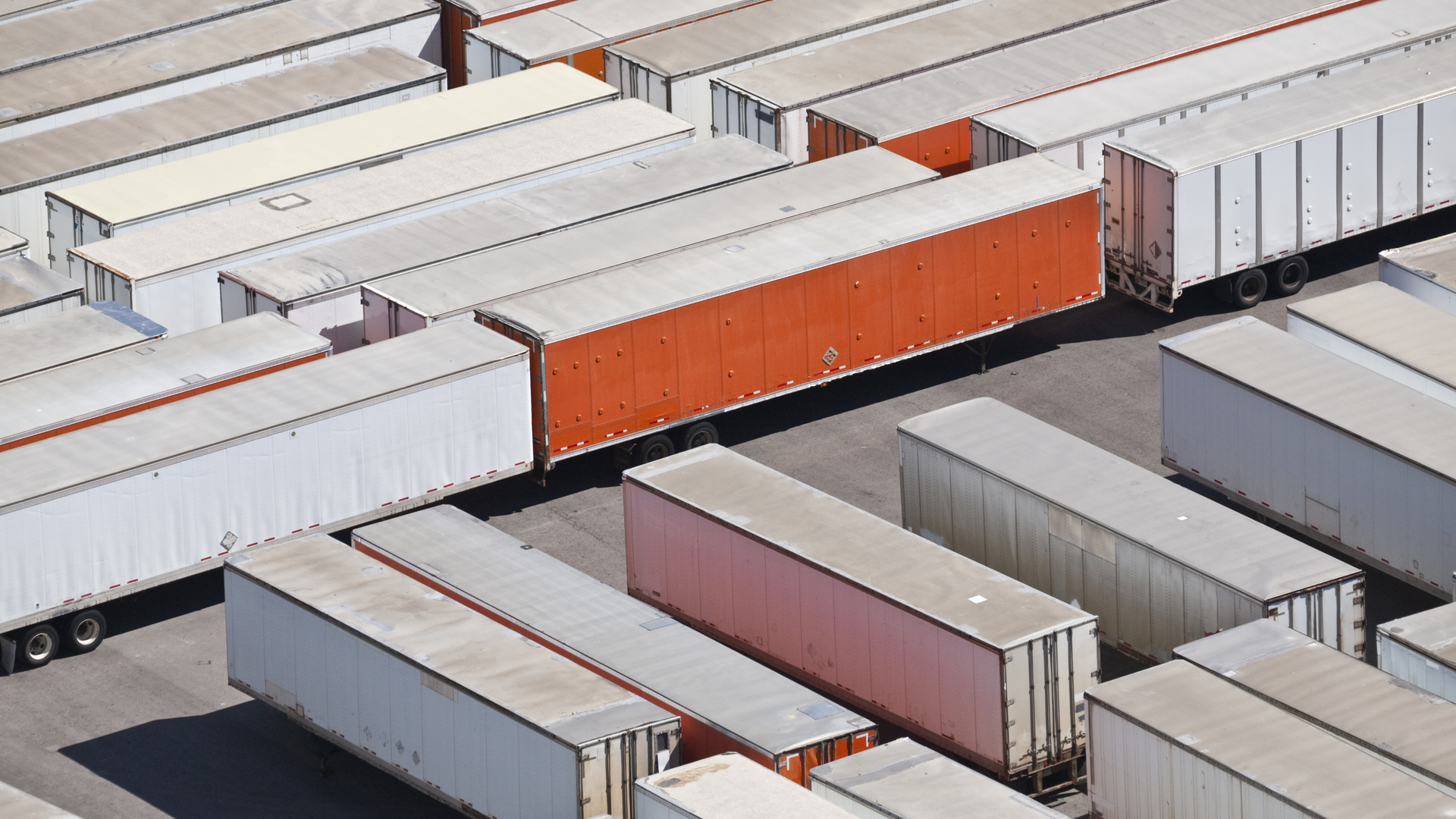 Trailers Dreamstime Trekandshoot 20794631 61b7670501a5f