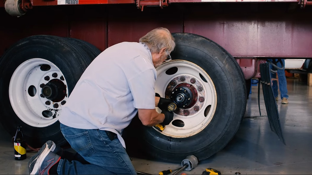 Tether Tech Hub Installation Youtube 6256f53cde378 62619bdcd3adc