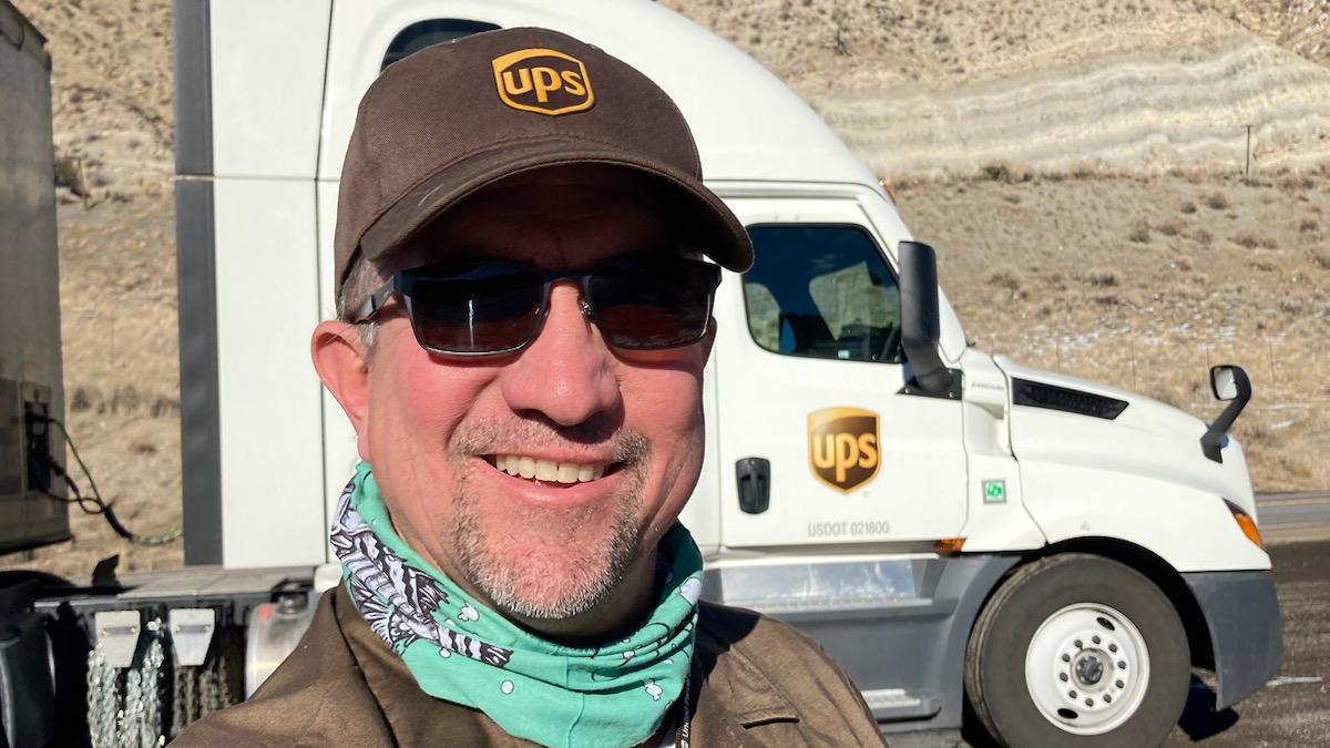 Ups Truck 64edf03f7d914