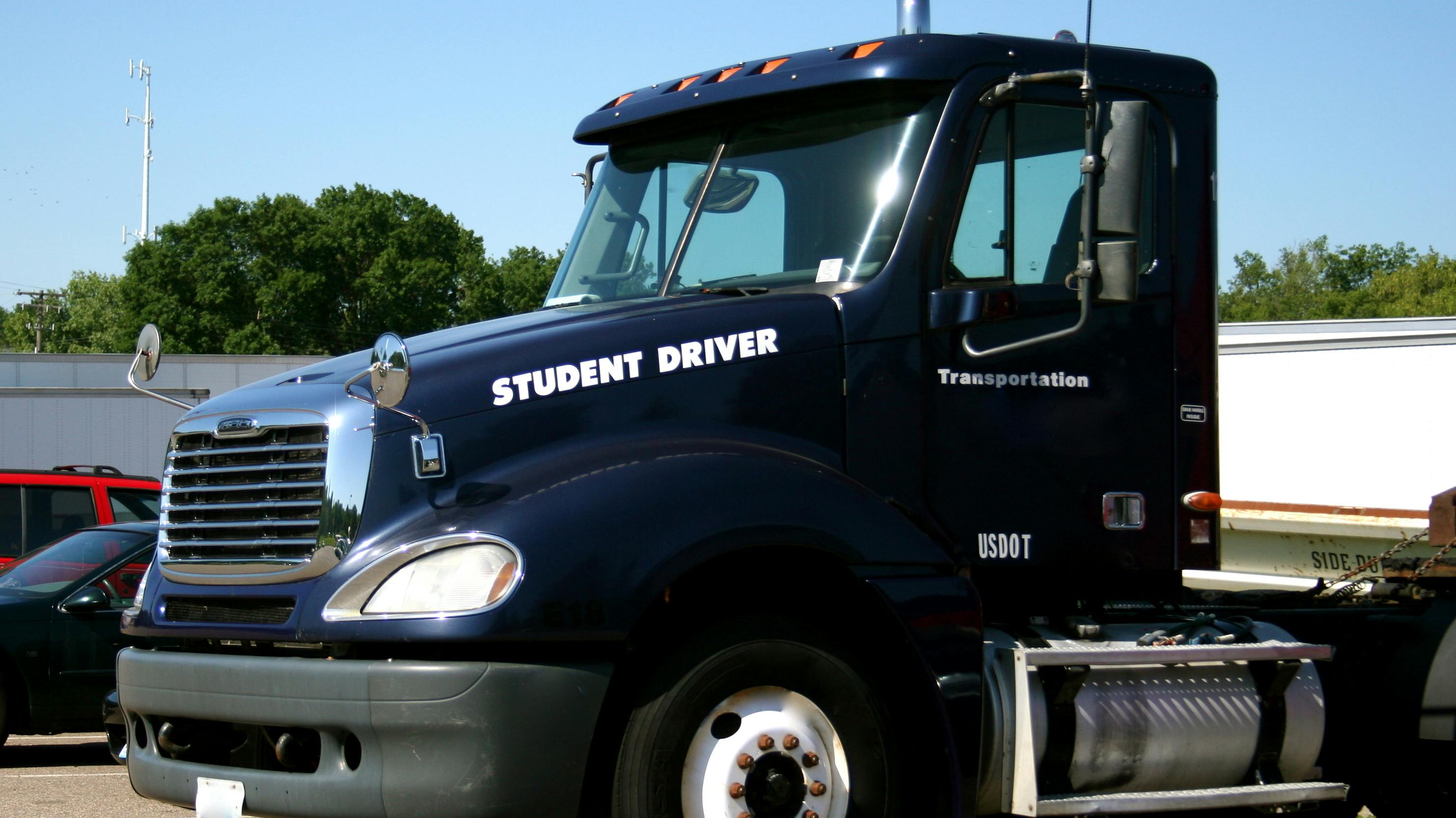 66420311ec1bd829bd386900 Dreamstime L 13726101