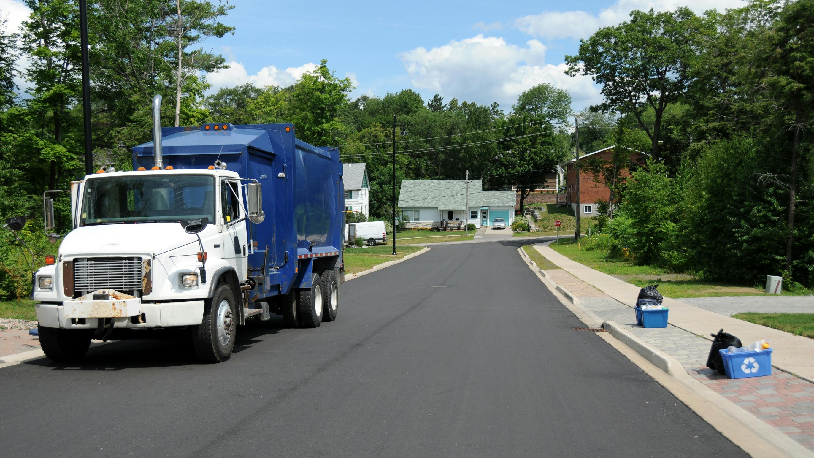 6642253aa7a3379e077073c3 Dreamstime L 20862608