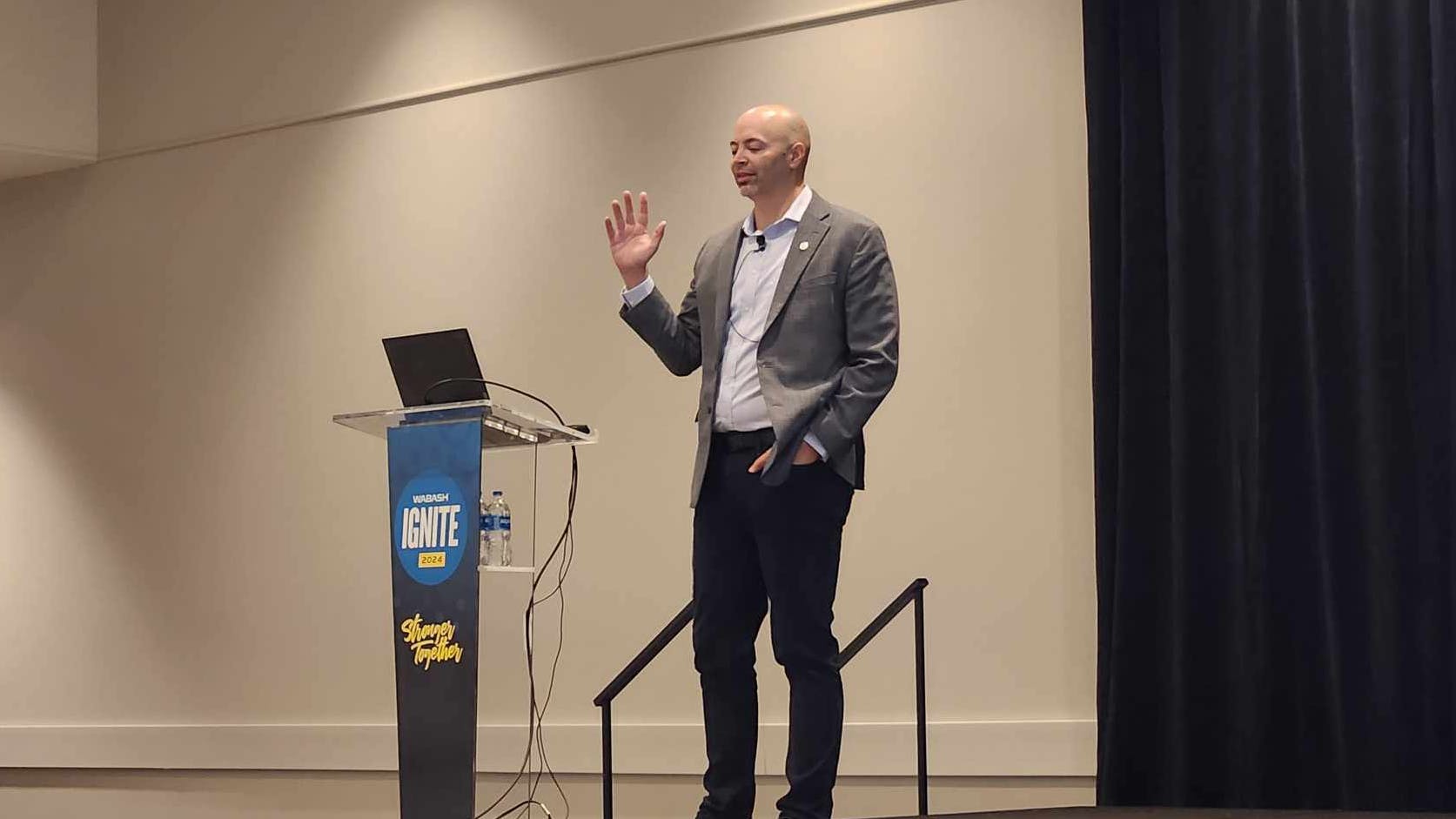 Ryan Hammett, director of market intelligence and insights for C.H. Robinson, presented on the freight market&rsquo;s challenges and likely resolutions at Wabash Ignite in Louisville.