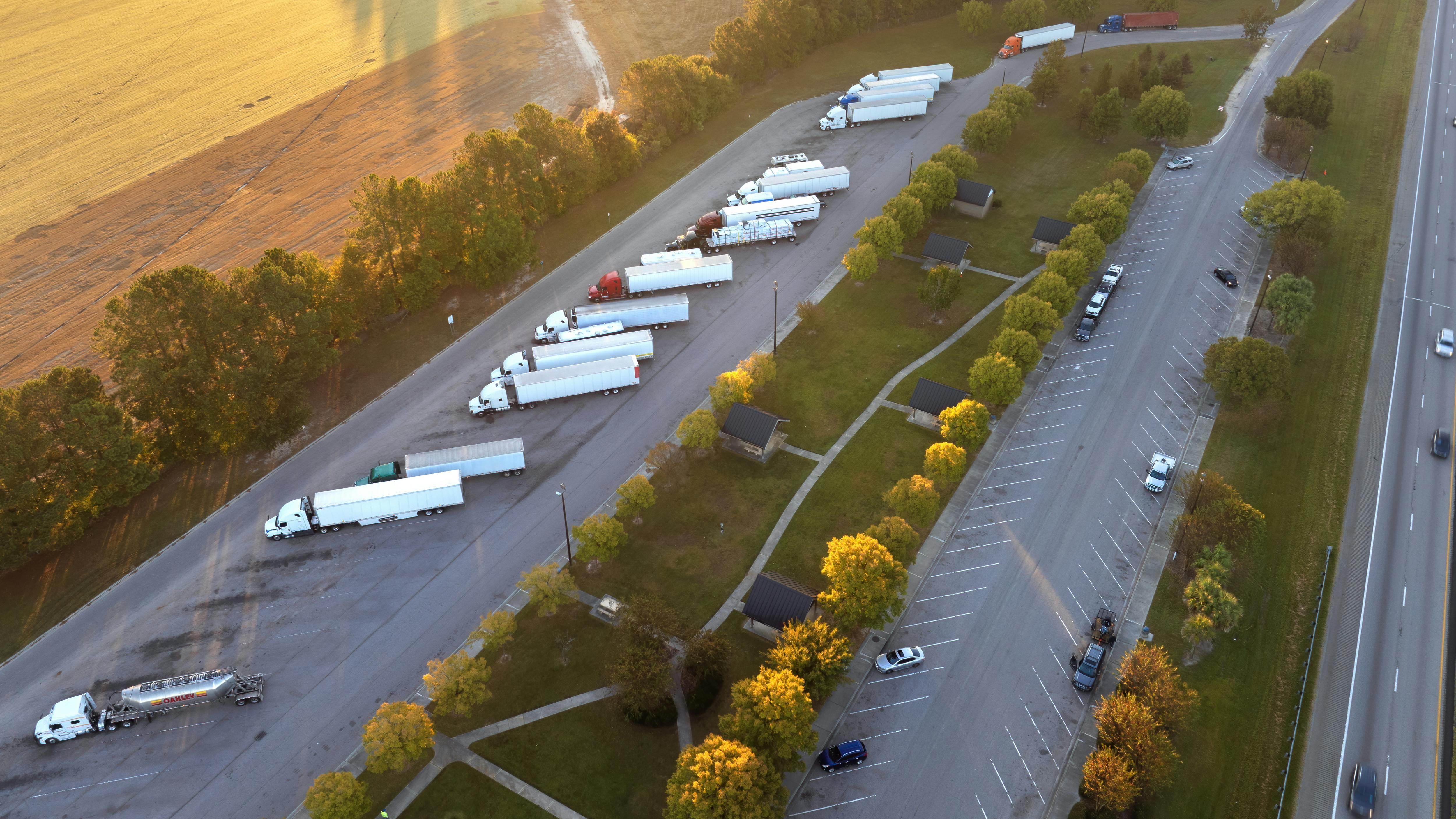 67190f57149fe30386d8c888 Dreamstime Xxl 332653877