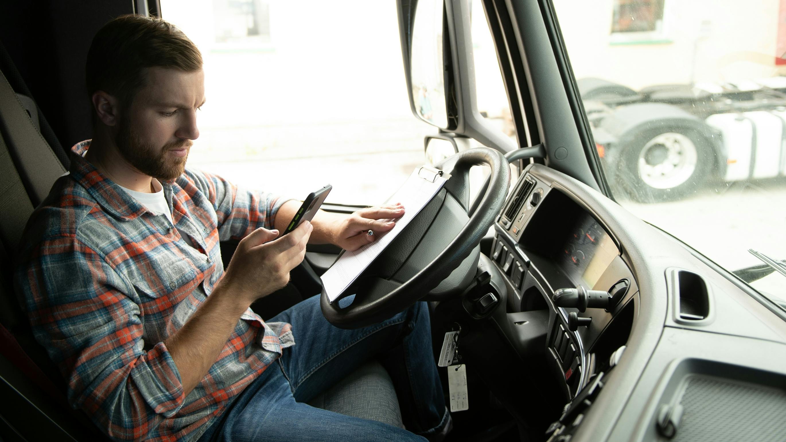 Survey finds 85% of Americans view distracted driving as dangerous as drunk driving