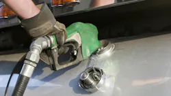 National diesel and gas prices decline: Current trends and regional variability explained National diesel and gas prices decline: Current trends and regional variability explained