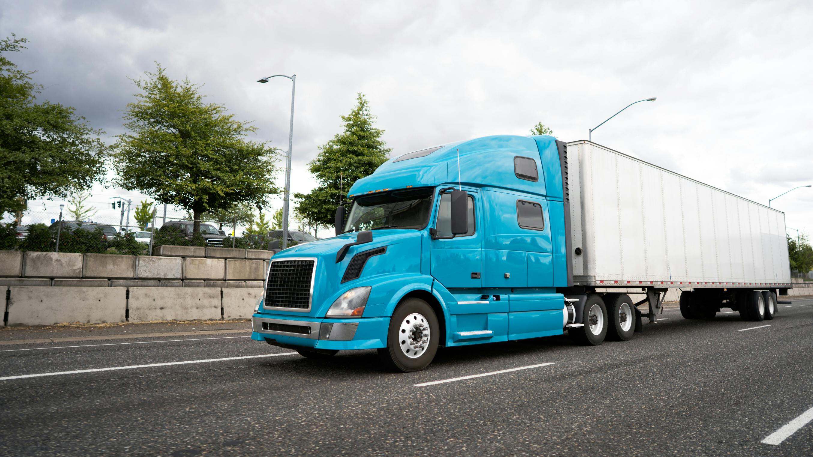 688b741e7da0dcc7f2c7089d Dreamstime L 121695332