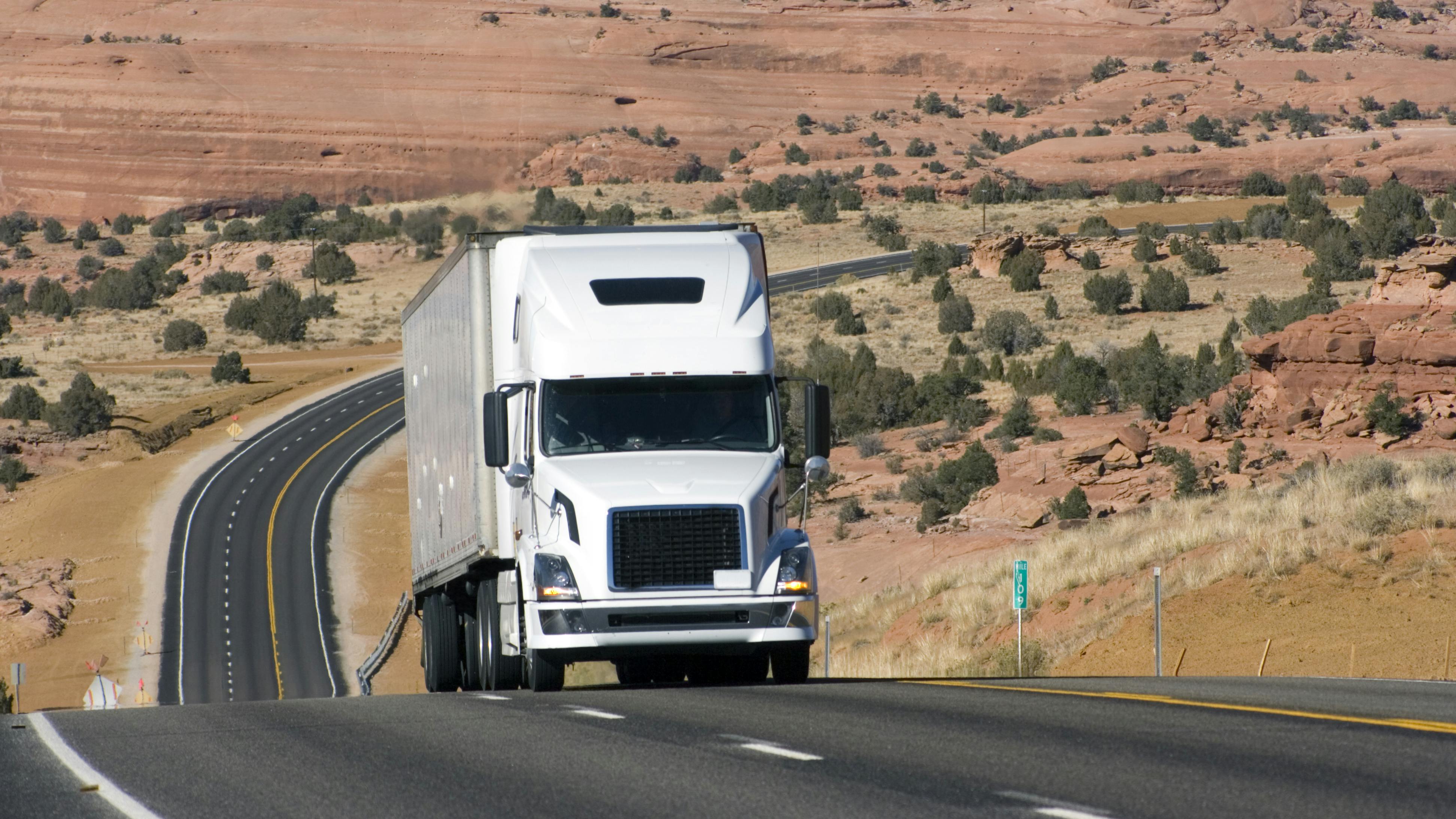 ATA economist: Trucking must cut capacity to survive tariff-fueled downturn