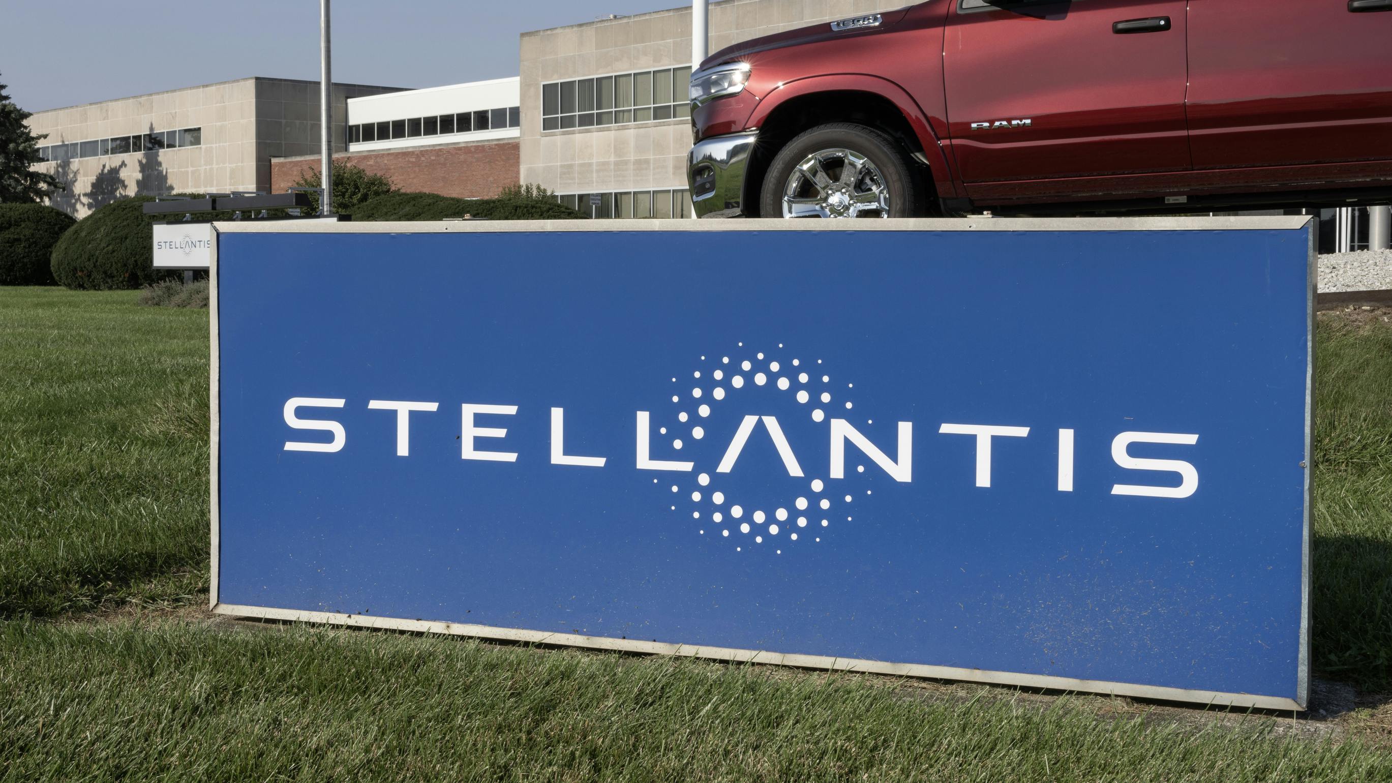 stellantis fleet strategy 2025