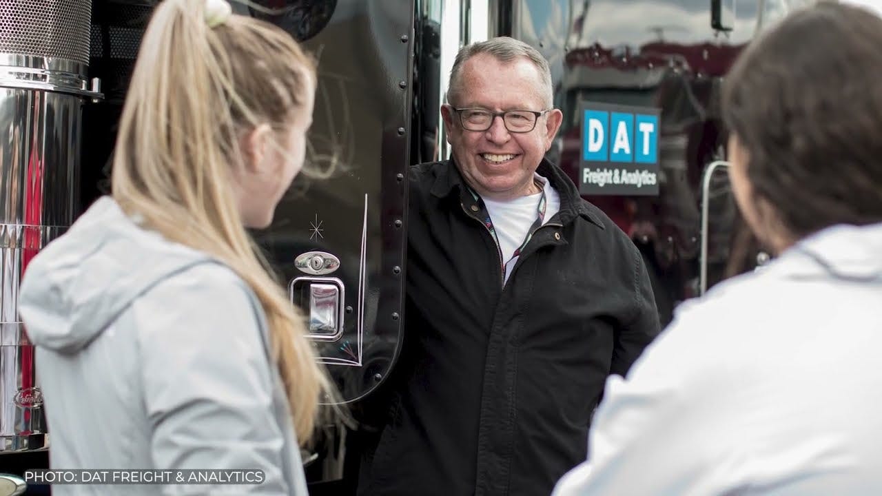 Trucking&rsquo;s connection to Wreaths Across America