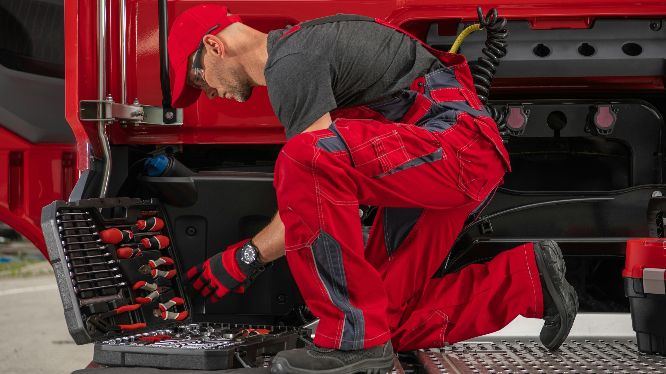 Don&rsquo;t recruit your next fleet maintenance manager&mdash;grow your own