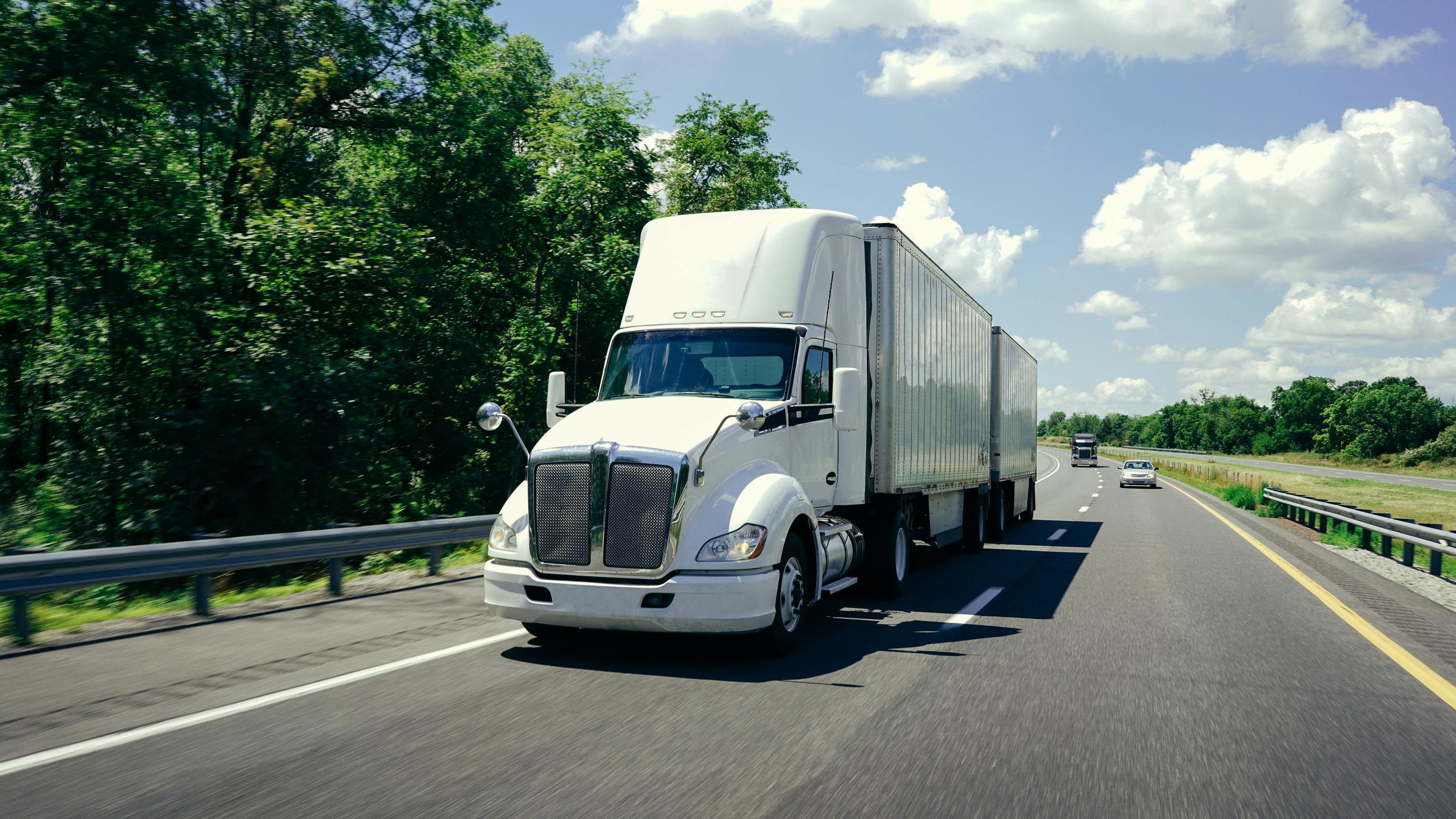 FMCSA reinstates DSGELOGS ELD for commercial drivers after brief removal