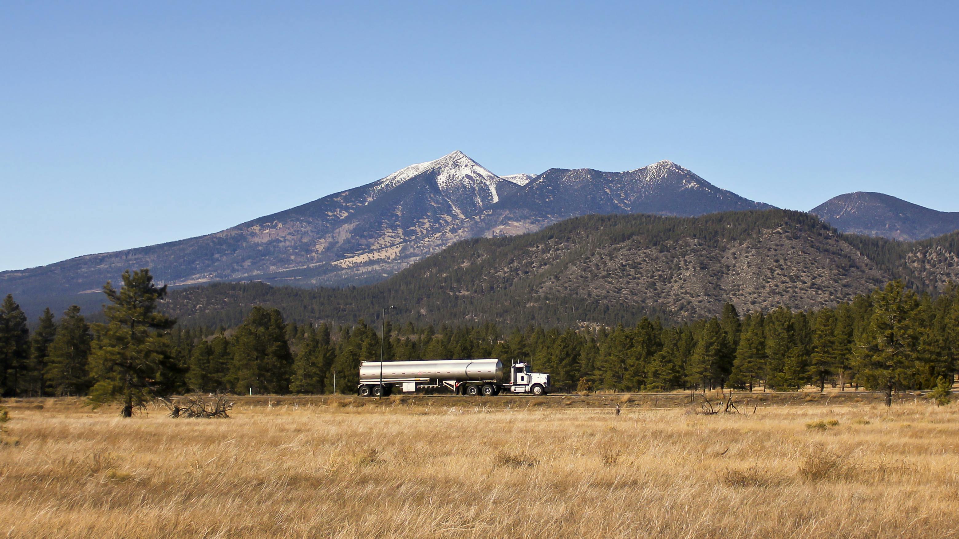 ATRI launches recruitment for 2027-2028 Research Advisory Committee to guide trucking research