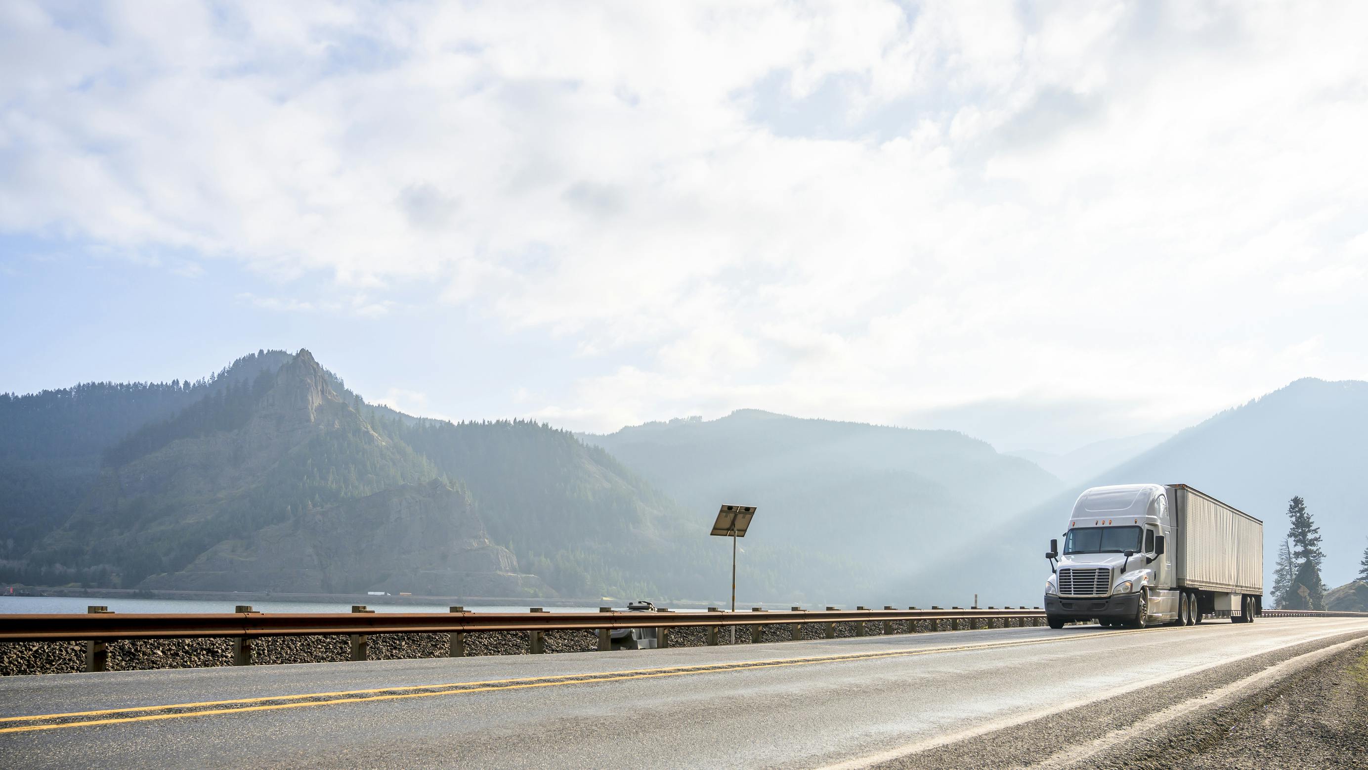 Winter storms drive record spot rate spikes across dry van, reefer, and flatbed markets