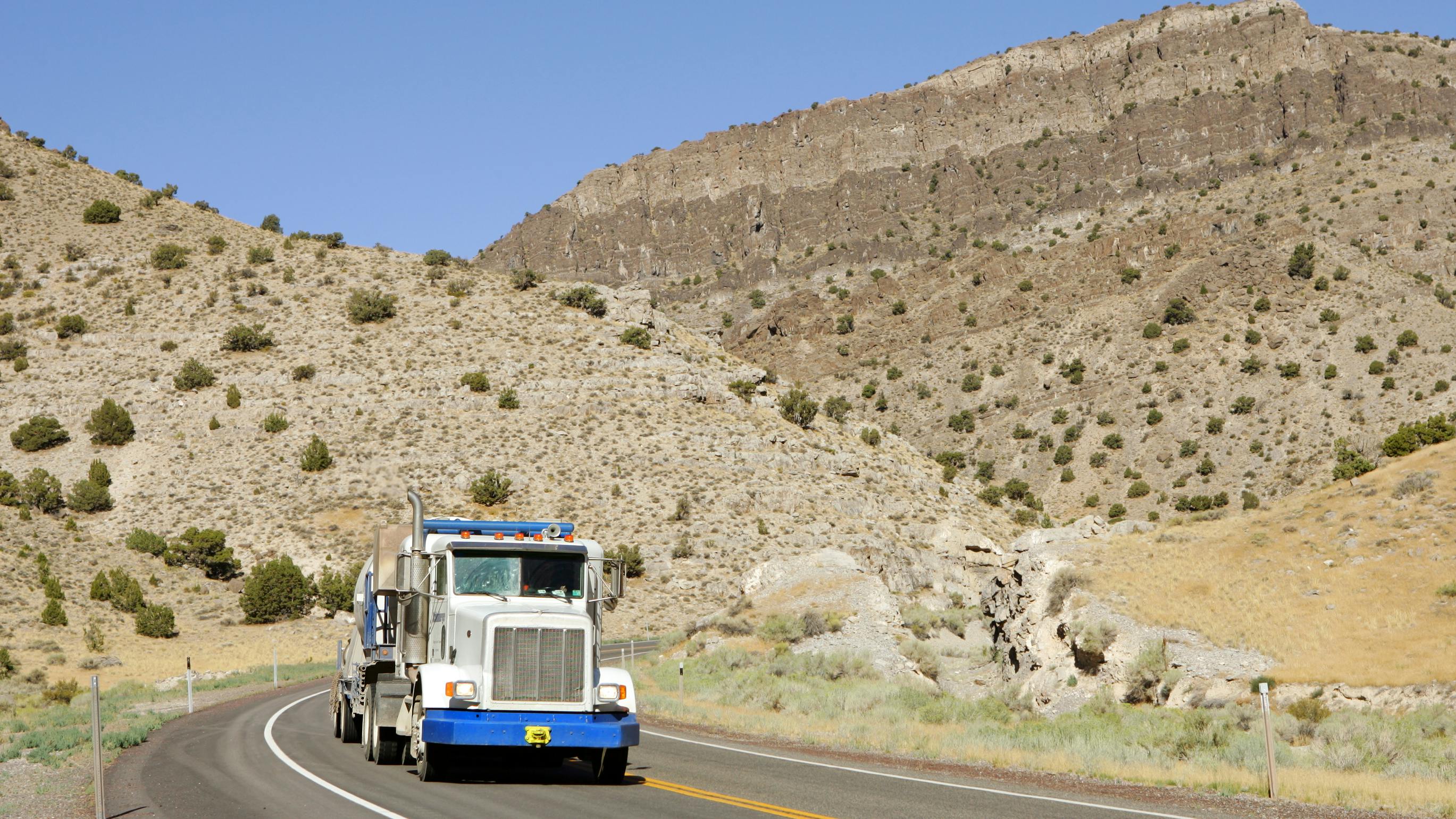 How to evaluate new trucking technology without falling for the hype