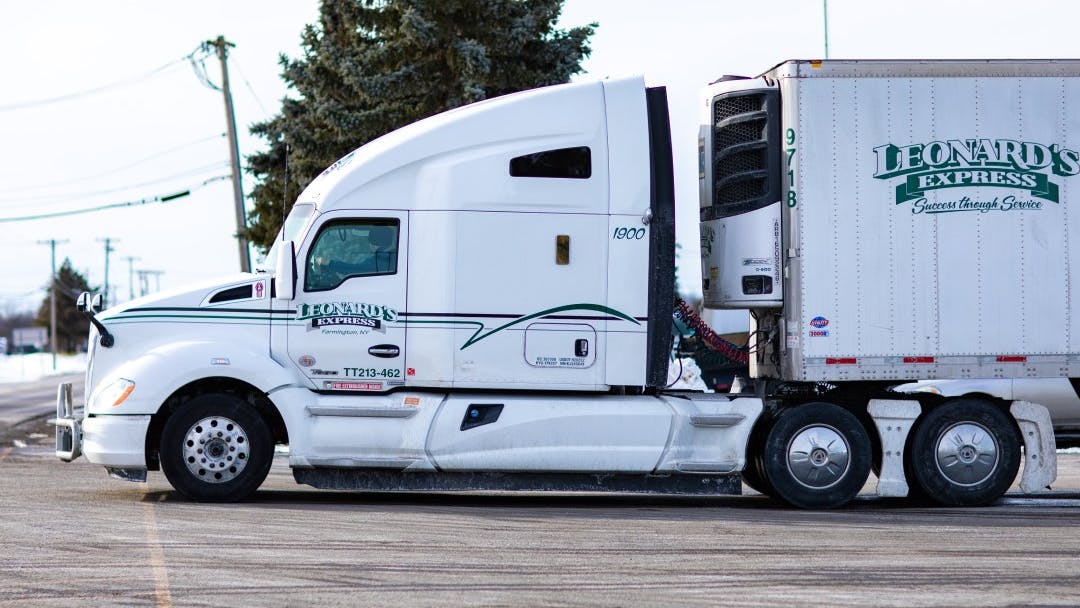 Leonard&rsquo;s Express named one of North America&rsquo;s Best Fleets to Drive For