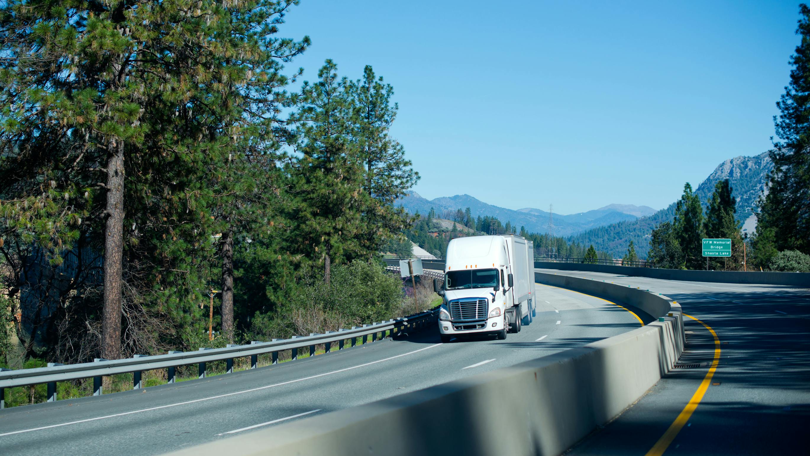 Trucking industry poll: How should fleets respond to potential tariff refunds?