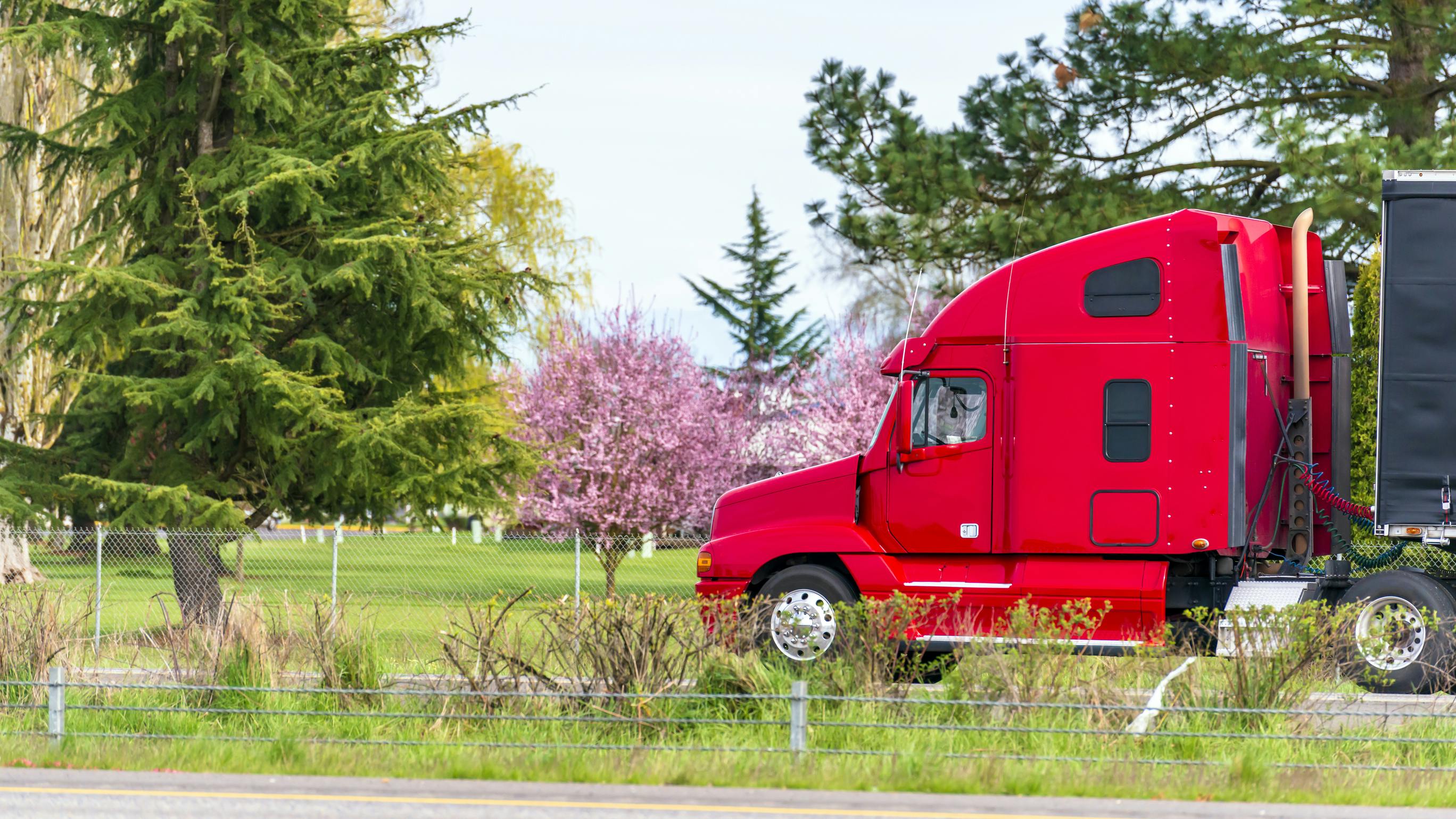 How to make customer interactions transparent in trucking operations