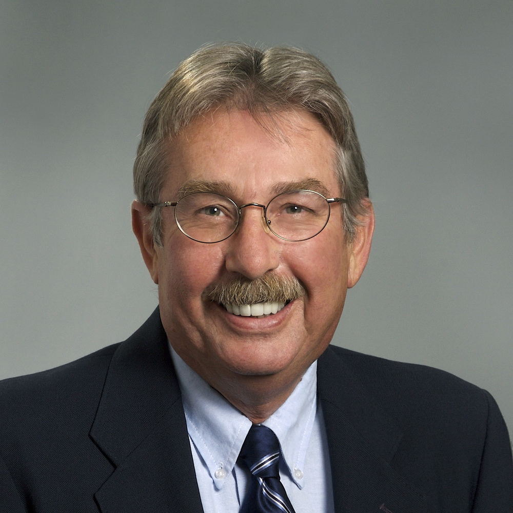 Mayguestcolumnasemolla 10246133