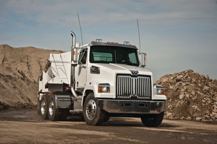 Westernstar4700tractor2 10713762
