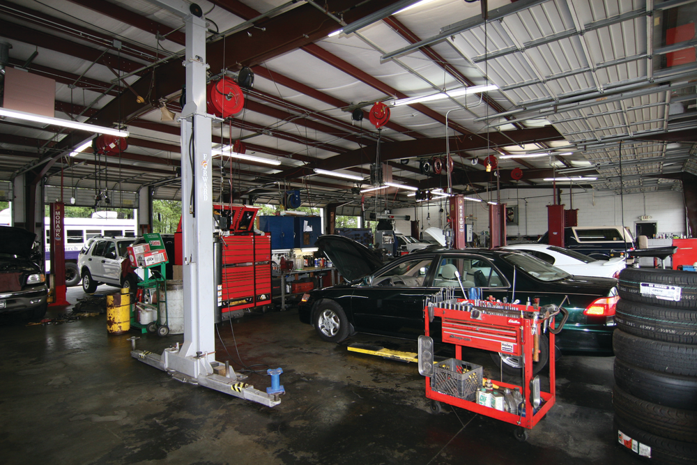 Fourteen bays plus parts storage, and clean as a whistle.