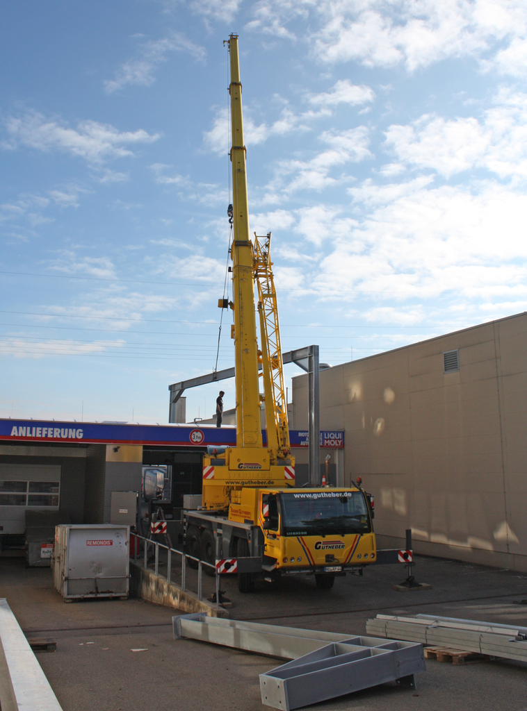 Installation of the new exhaust purification system for the additive production.
