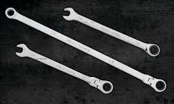 All 120XP Universal Spline XL Ratcheting Wrenches have double-stacked pawls to produce the 120 positions and three-degree swing arc to turn a fastener in tighter confines. All 120XP Universal Spline XL Ratcheting Wrenches have double-stacked pawls to produce the 120 positions and three-degree swing arc to turn a fastener in tighter confines.