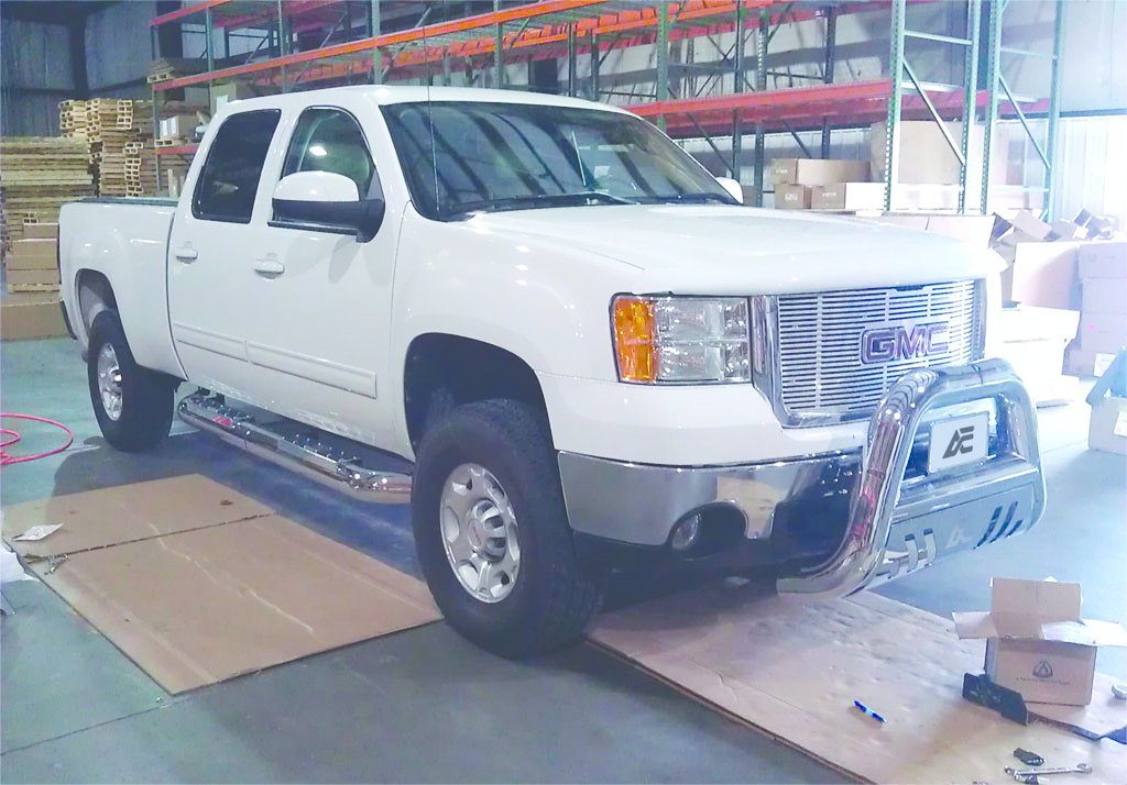 Lincoln After Effect Bull Bars And Step Bars 54a32b2667262