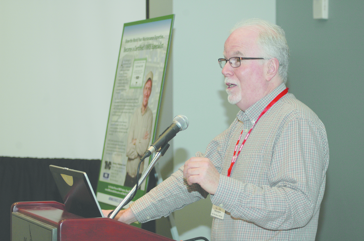 The annual Professional Technician Development Committee Training Fair, which is designed for technicians, shop supervisors and fleet managers, is open to all TMC Fall Meeting attendees and TMCSuperTech competitors.