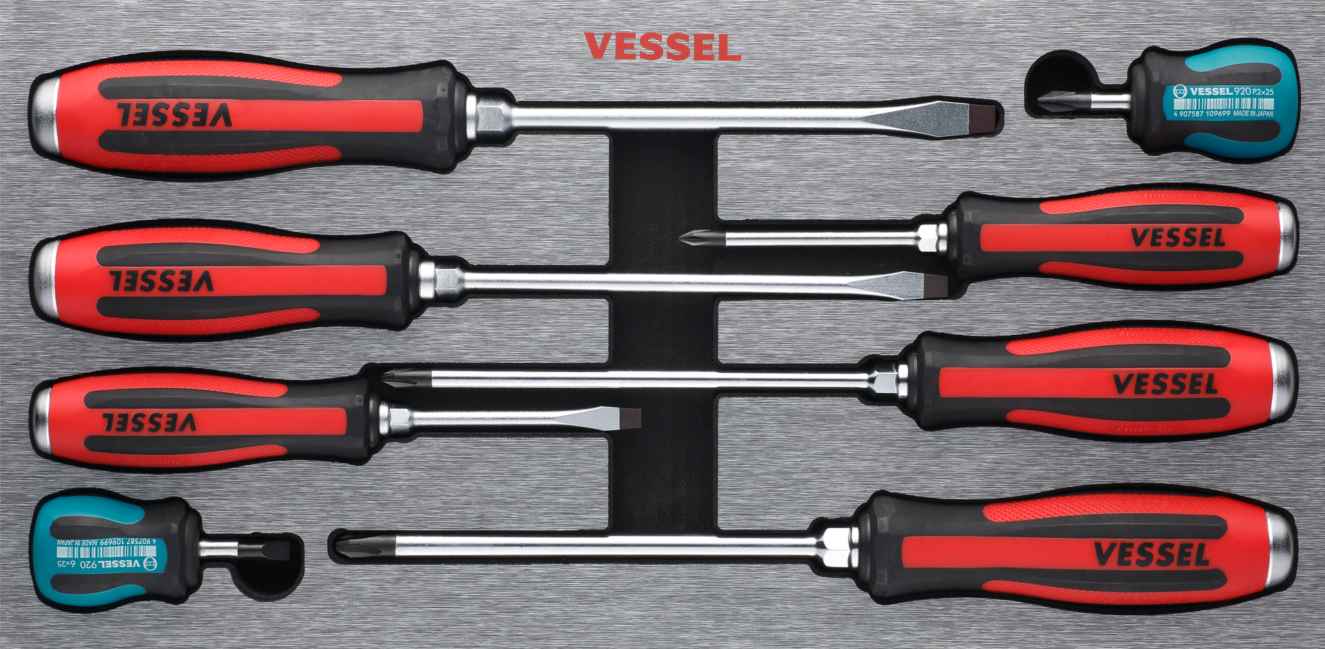 9308 Eva 5dbc6a64d1838