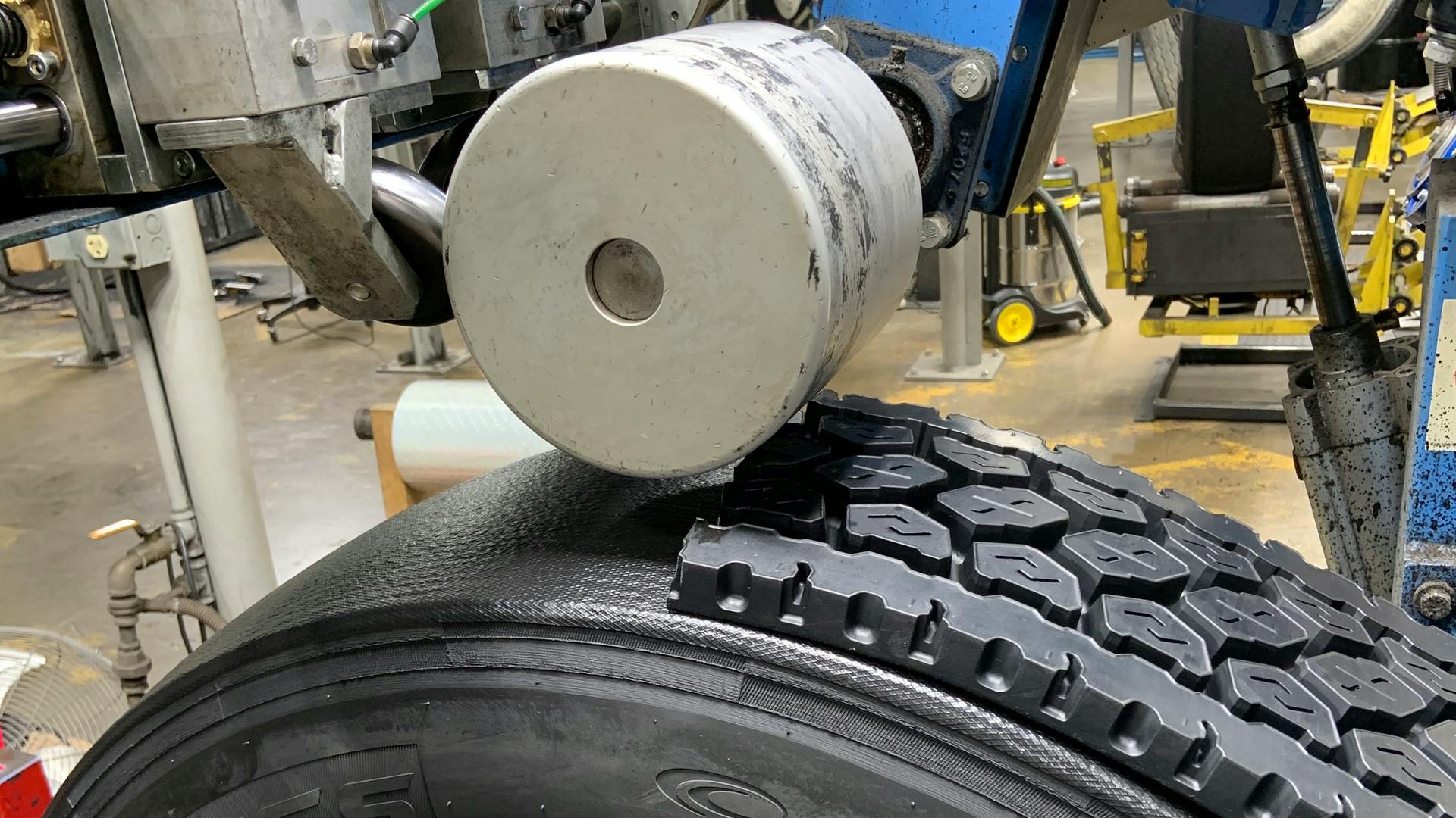 Cooper Retread 3 60ec5c5abee12 6116809d6bba8