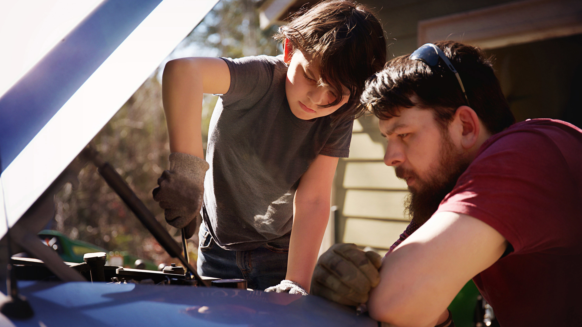 Truck Dad Son Hailey Seelig Getty 5e4215246c0fe 614b7440250e6