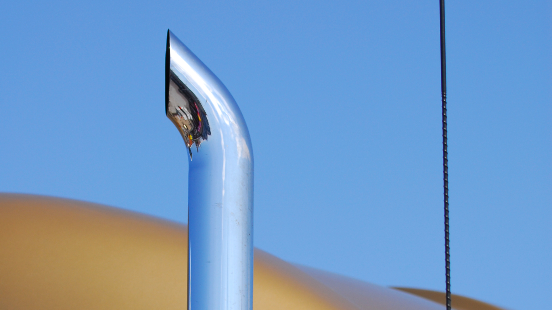 Diesel Exhaust 1062875 Berlinfoto Dreamstime 617bf5849d94d 618019fb7a255