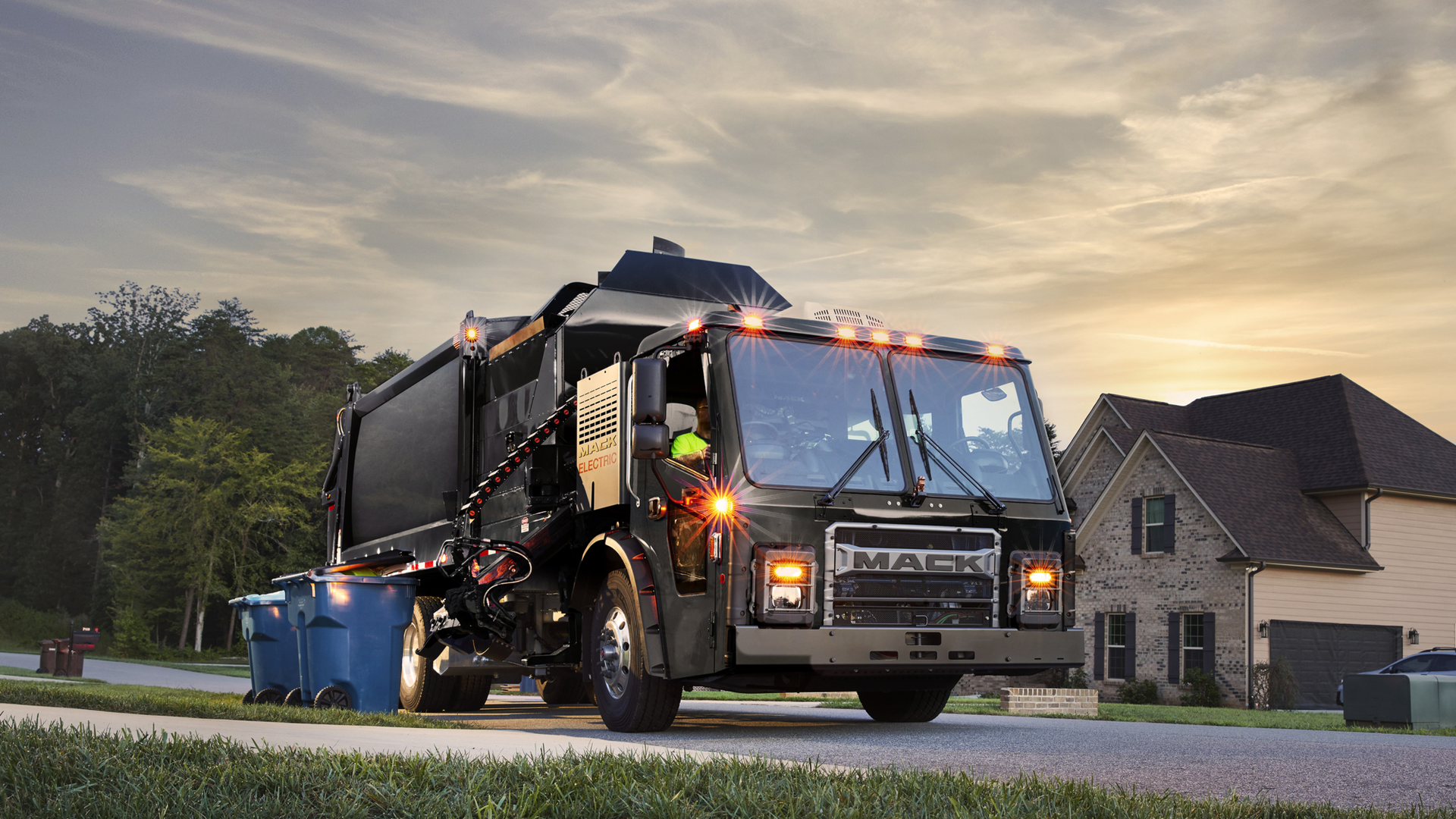 220405 Next Generation Mack Lr Electric