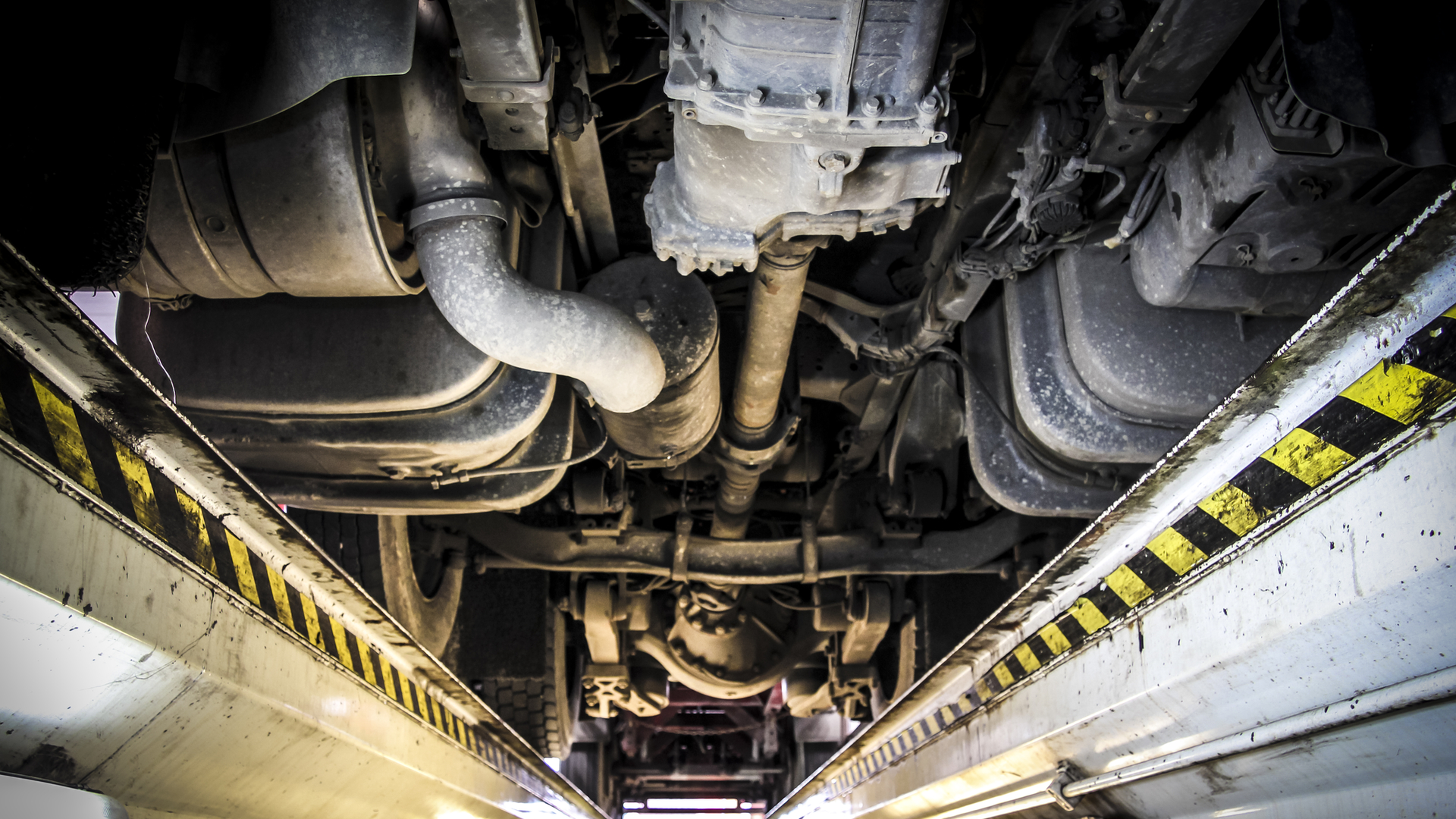 Truck Repair Trench 626991c85294d 626aaedbc2039