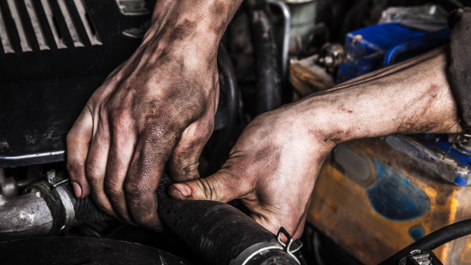 73054264 Ivan Kulikov Dreamstime Greasy Hand