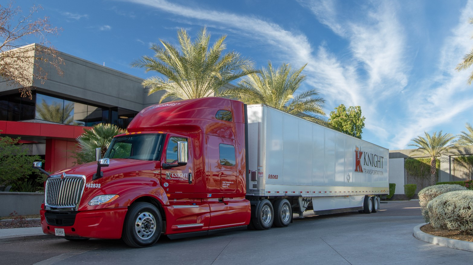 Knight Swift 6419c1ef738d7 641b83f7606ee