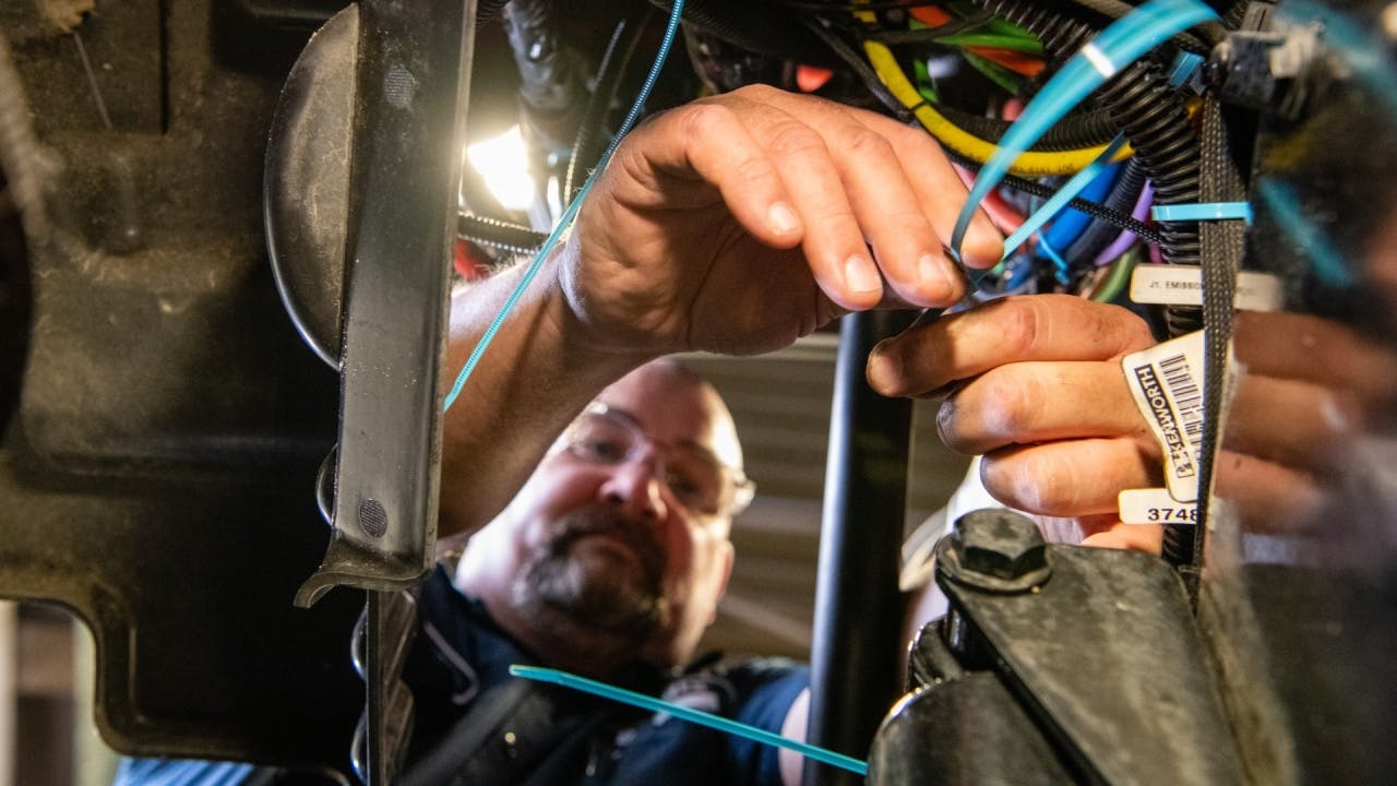 65e8ba092c9205001eb8a22a Techtipspringtimemaintenance